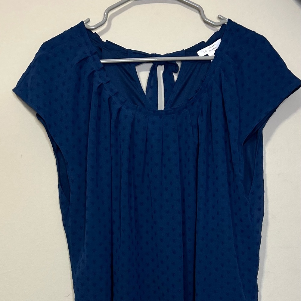 LC Lauren Conrad Women’s Navy Blue Dress Shirt size XL